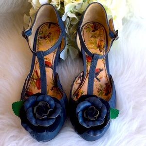Miss L Fire Blue Rose T-strap Block Heels NWOT